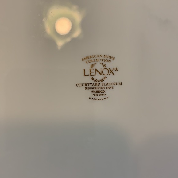 Lenox Courtyard Platinum Dinner Plates - Set of 3 - Picture 2 of 3